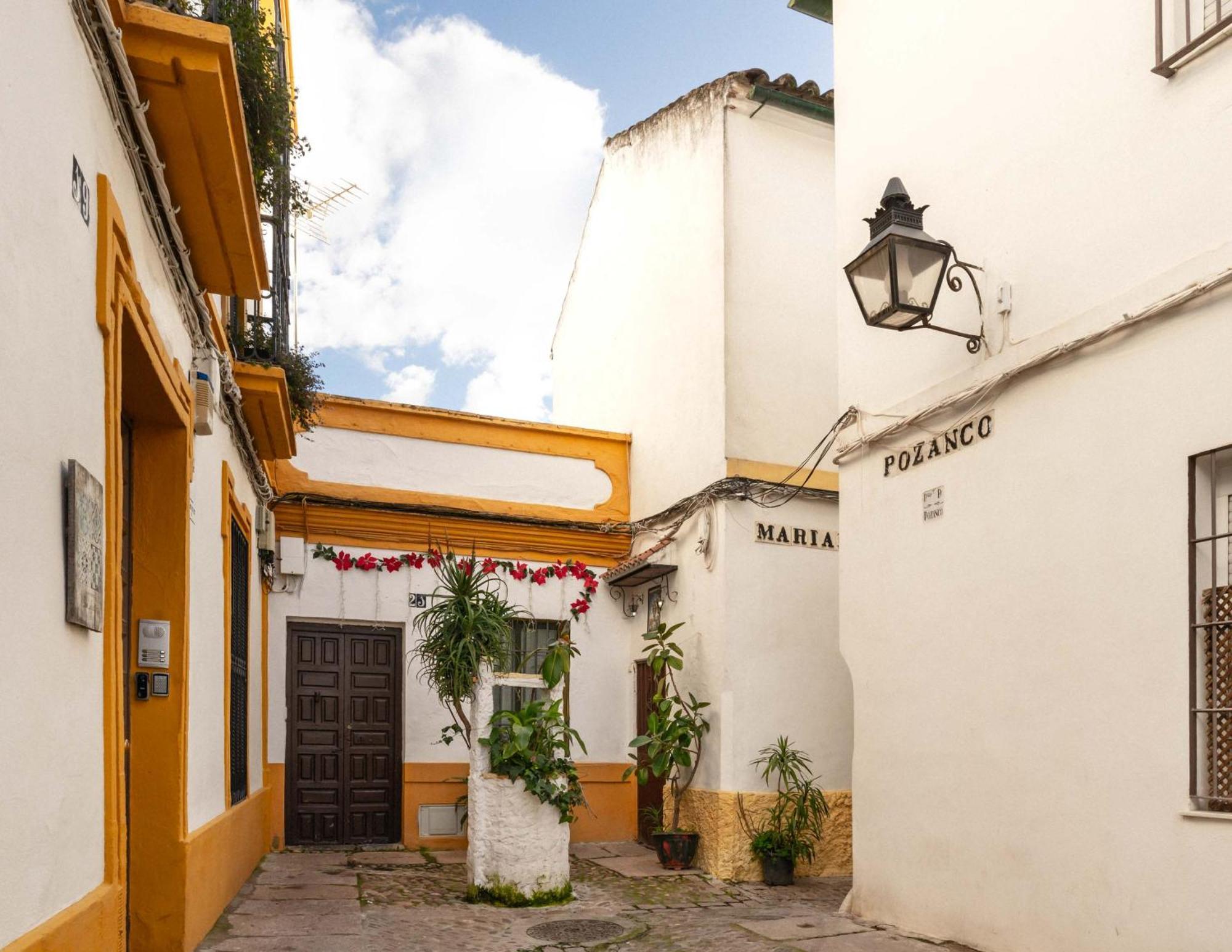 Limehome Cordoba Calle Pozanco エクステリア 写真
